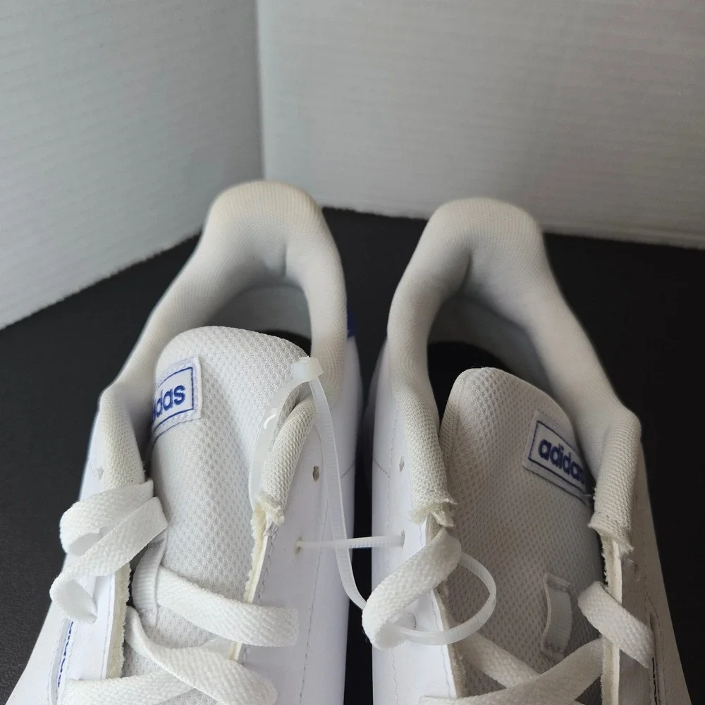 NWT Adidas Urban‎ Court IF9790 White Blue Leather Sneakers Mens Size 10